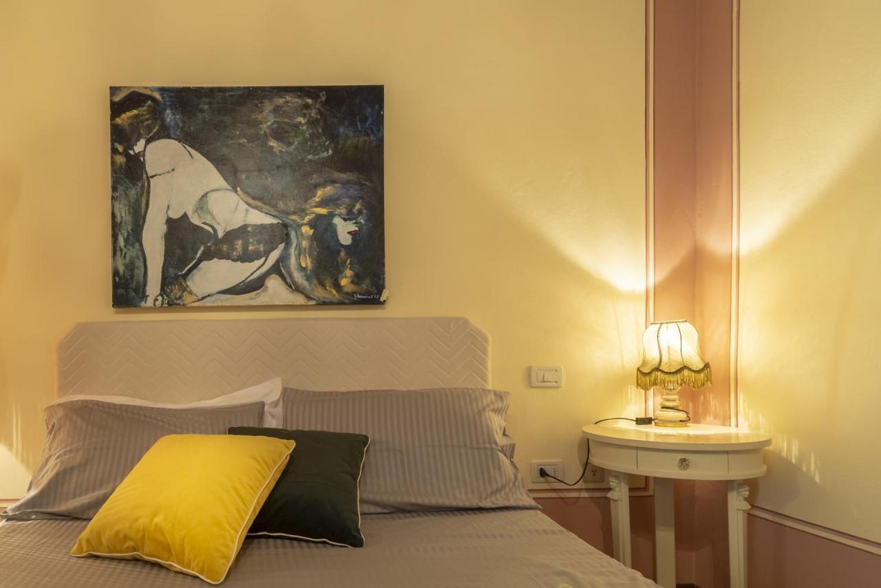 Borgo Agli Scudi Suite&Breakfast Кампілья-Мариттіма Екстер'єр фото