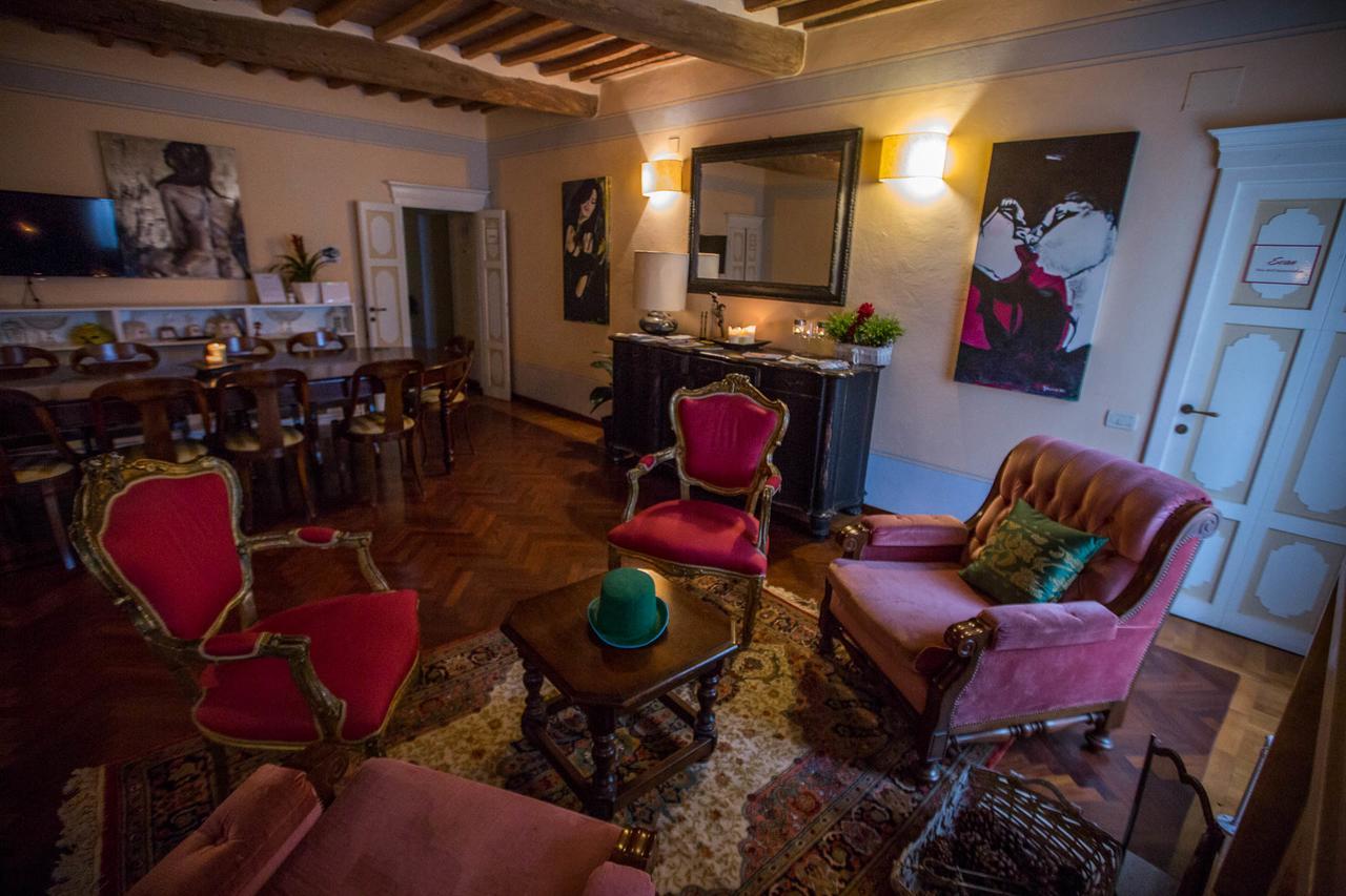 Borgo Agli Scudi Suite&Breakfast Кампілья-Мариттіма Екстер'єр фото