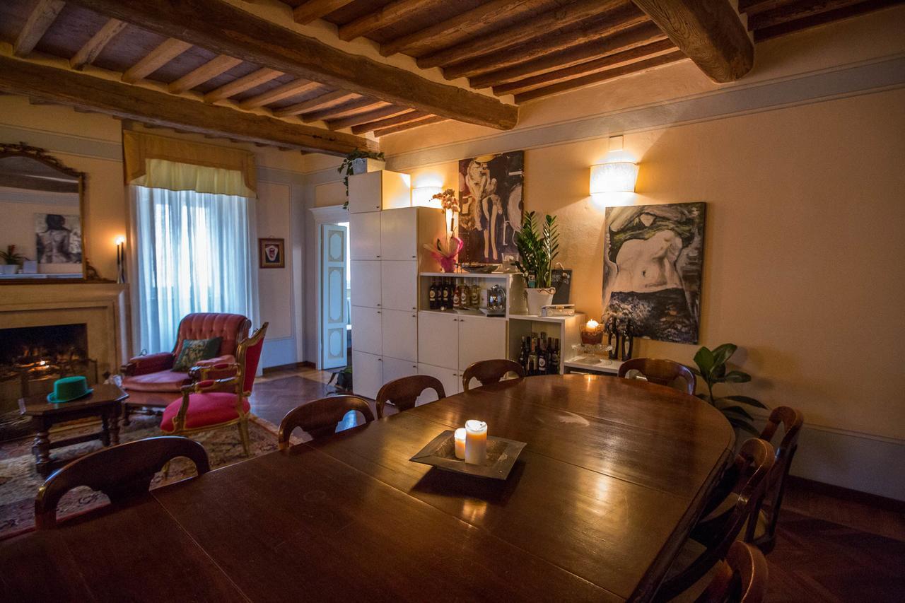 Borgo Agli Scudi Suite&Breakfast Кампілья-Мариттіма Екстер'єр фото